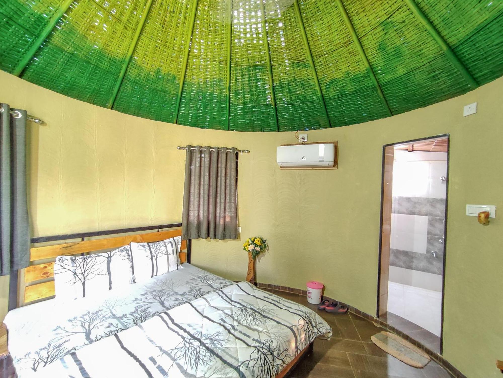 Van Vagdo Resort Rajpipla Екстер'єр фото
