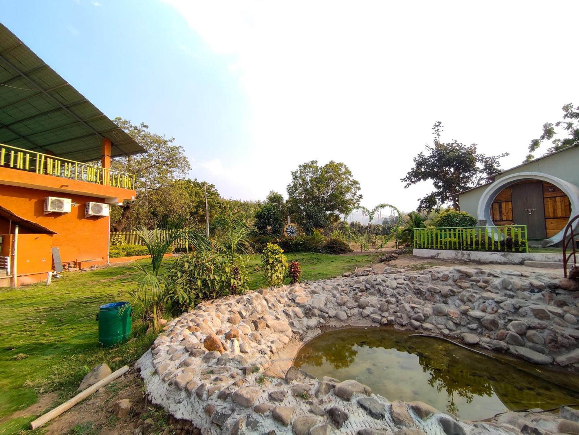 Van Vagdo Resort Rajpipla Екстер'єр фото