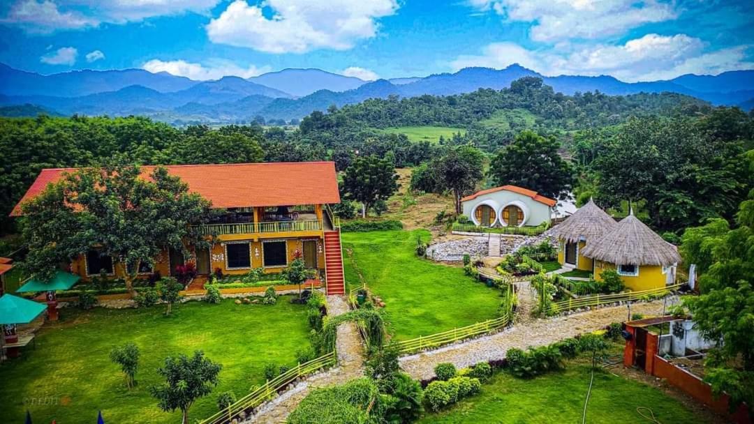 Van Vagdo Resort Rajpipla Екстер'єр фото